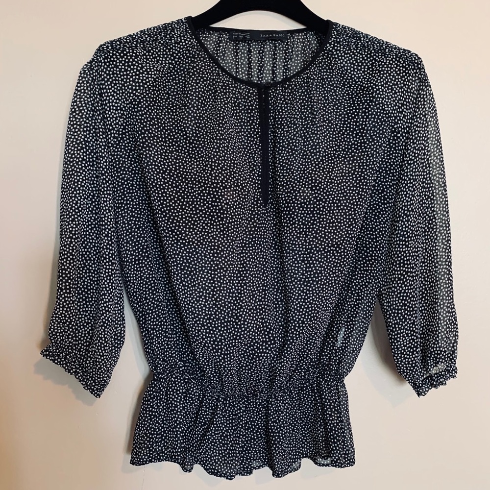 Zara - classic, feminine women’s blouse (Size S)